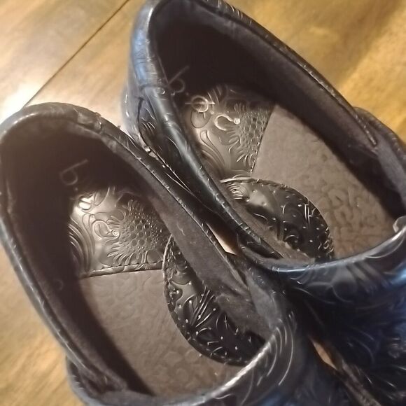 BOC BORN CONCEPT CLOGS EMBOSSED PAISLEY LEATHER SHOES - Picture 7 of 10